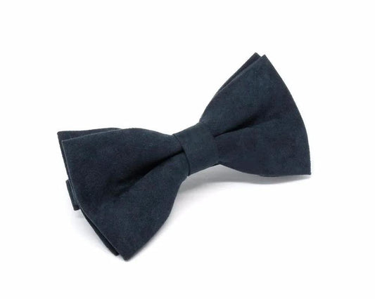 Pajarita azul oscuro de tela aterciopelada para hombre, diseño elegante y original