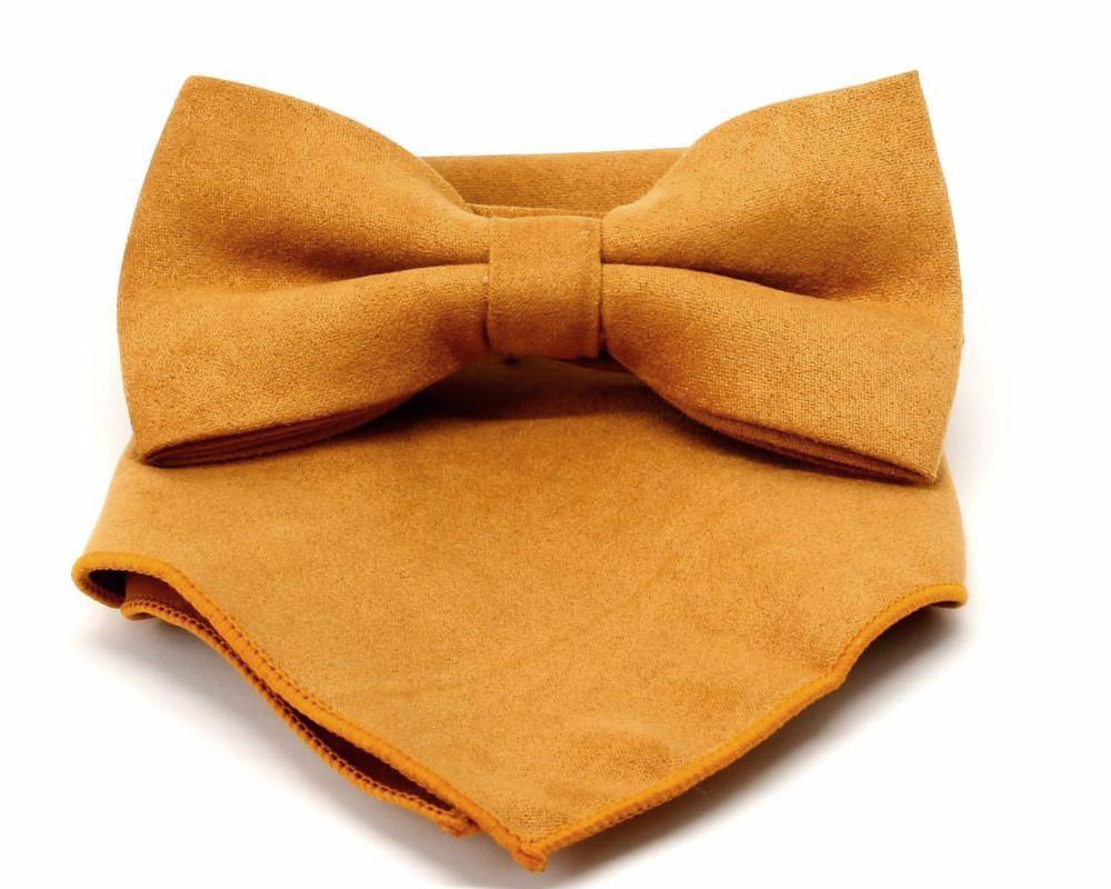 Pajarita y pañuelo de color mostaza en tejido suave, diseño elegante para hombre y niño