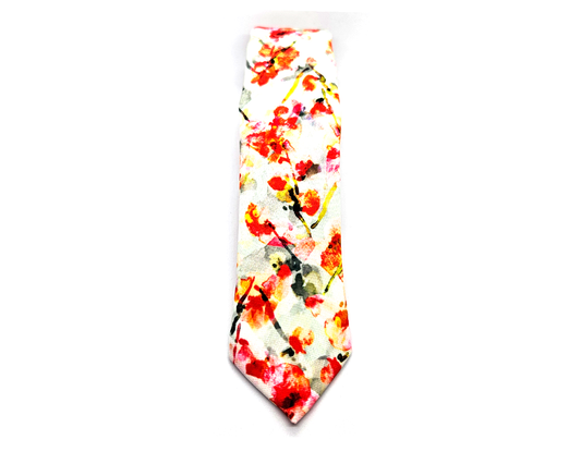 Corbata Flores con fondo azul claro