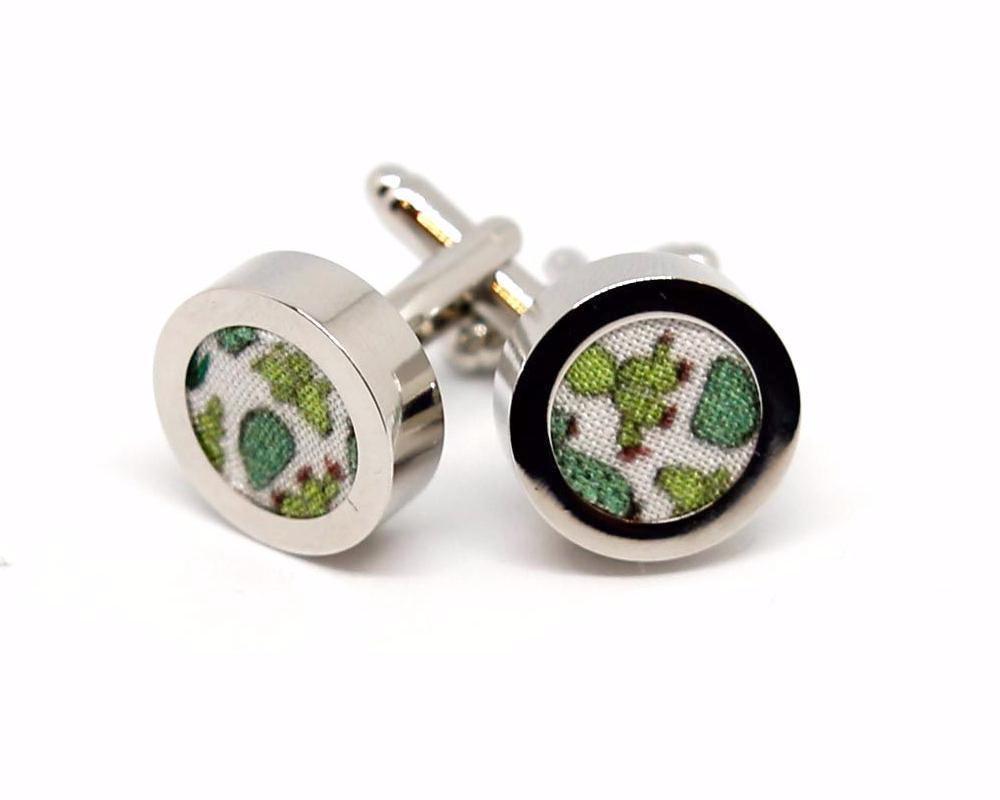 Pajarita Cactus en la nieve